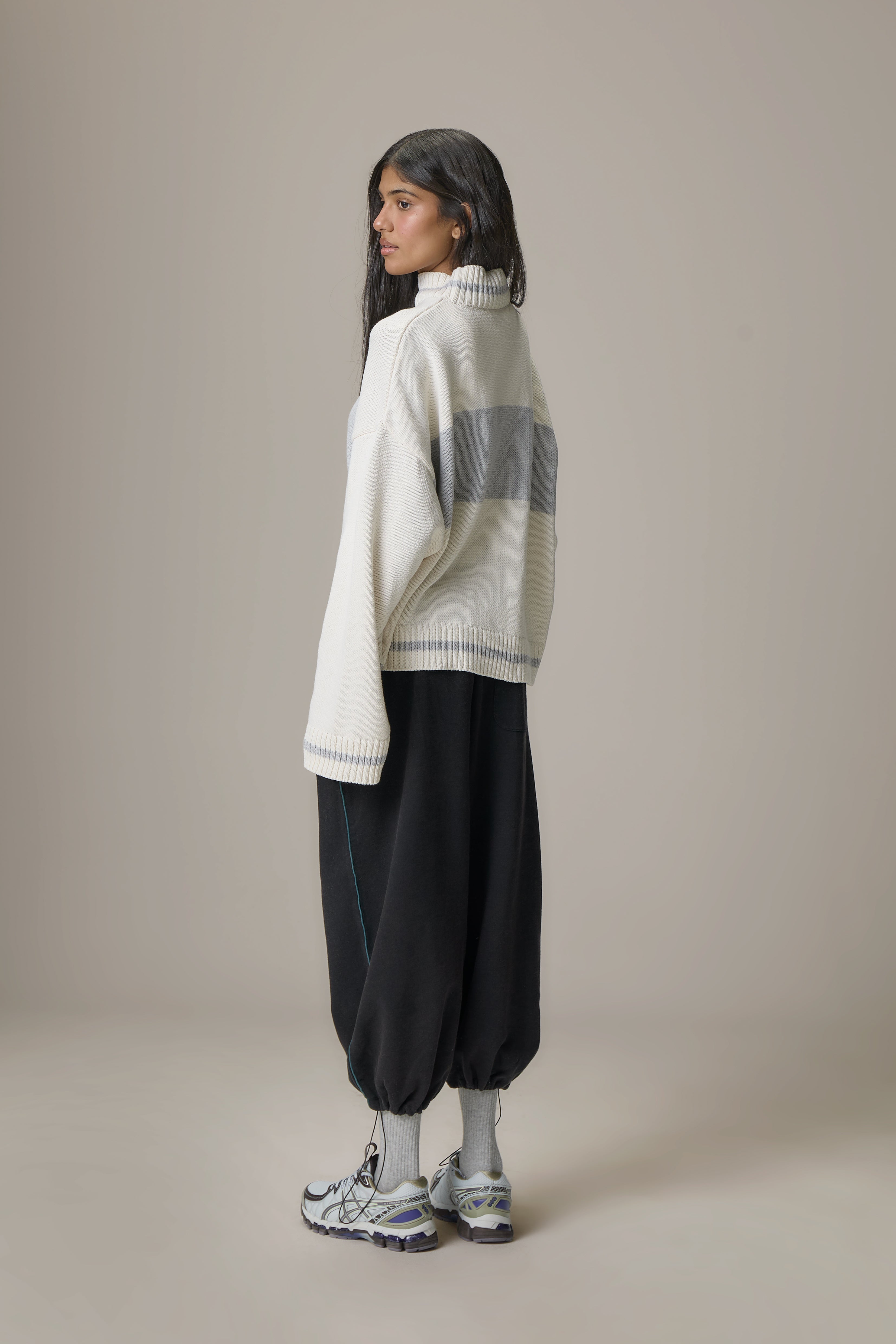 Bebe Roll Neck in Off White