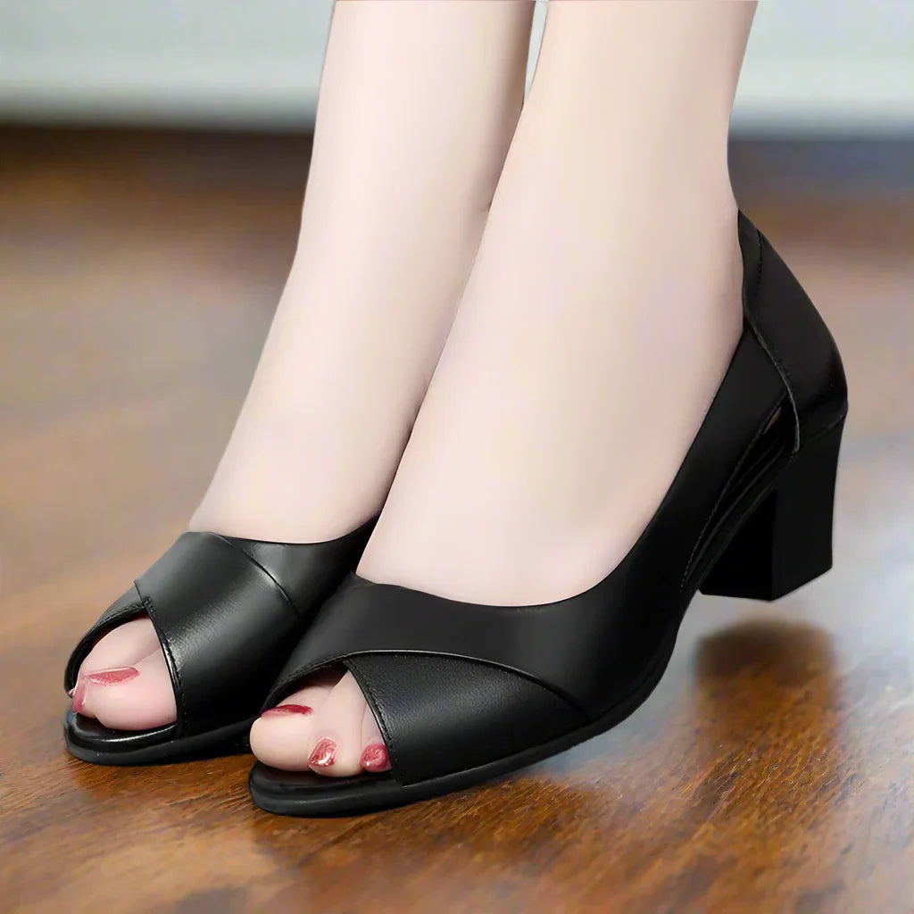 Comfortable Leather Sandals with Memory Foam Cushioning