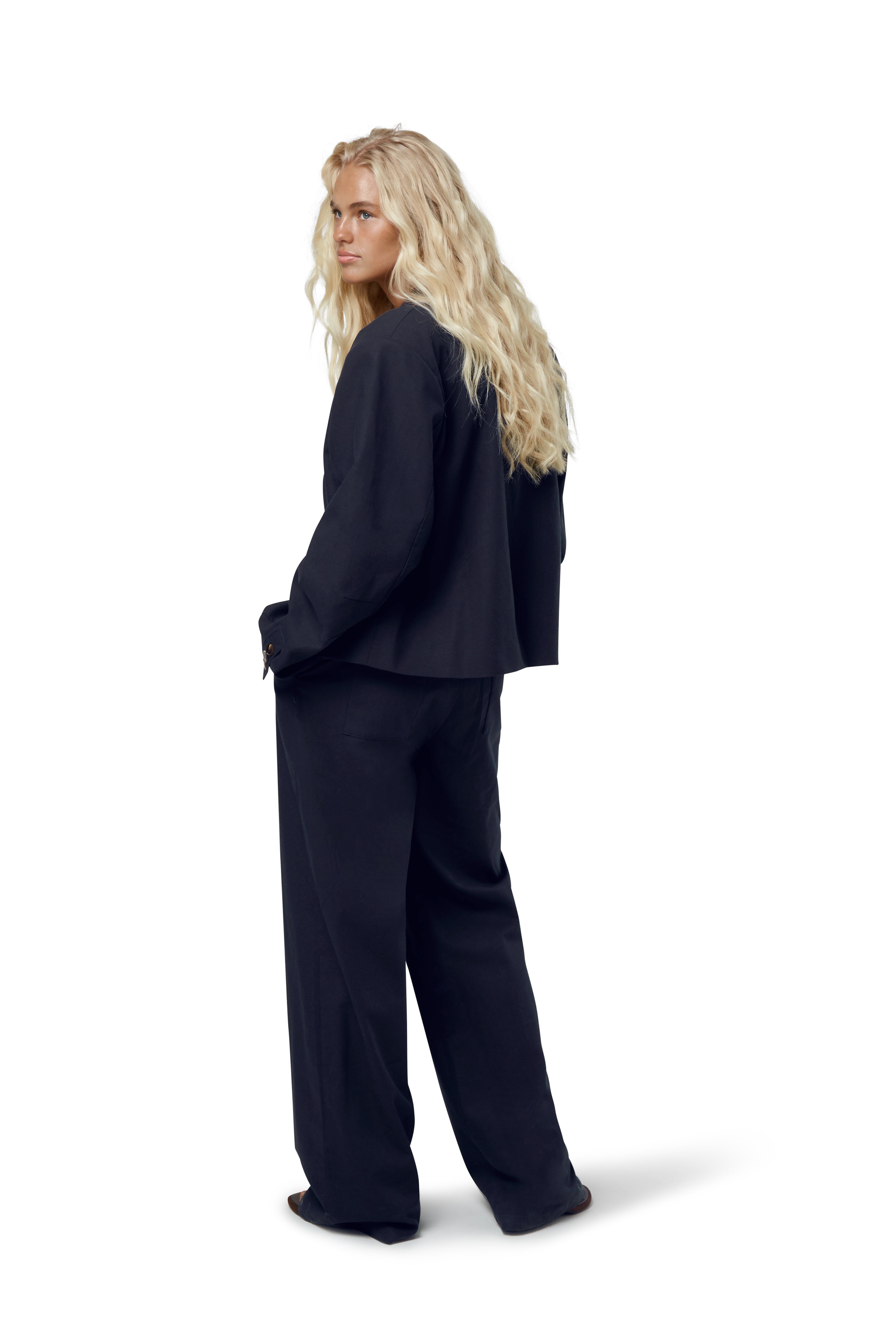 Emmie Double Breasted Linen Blazer in Navy