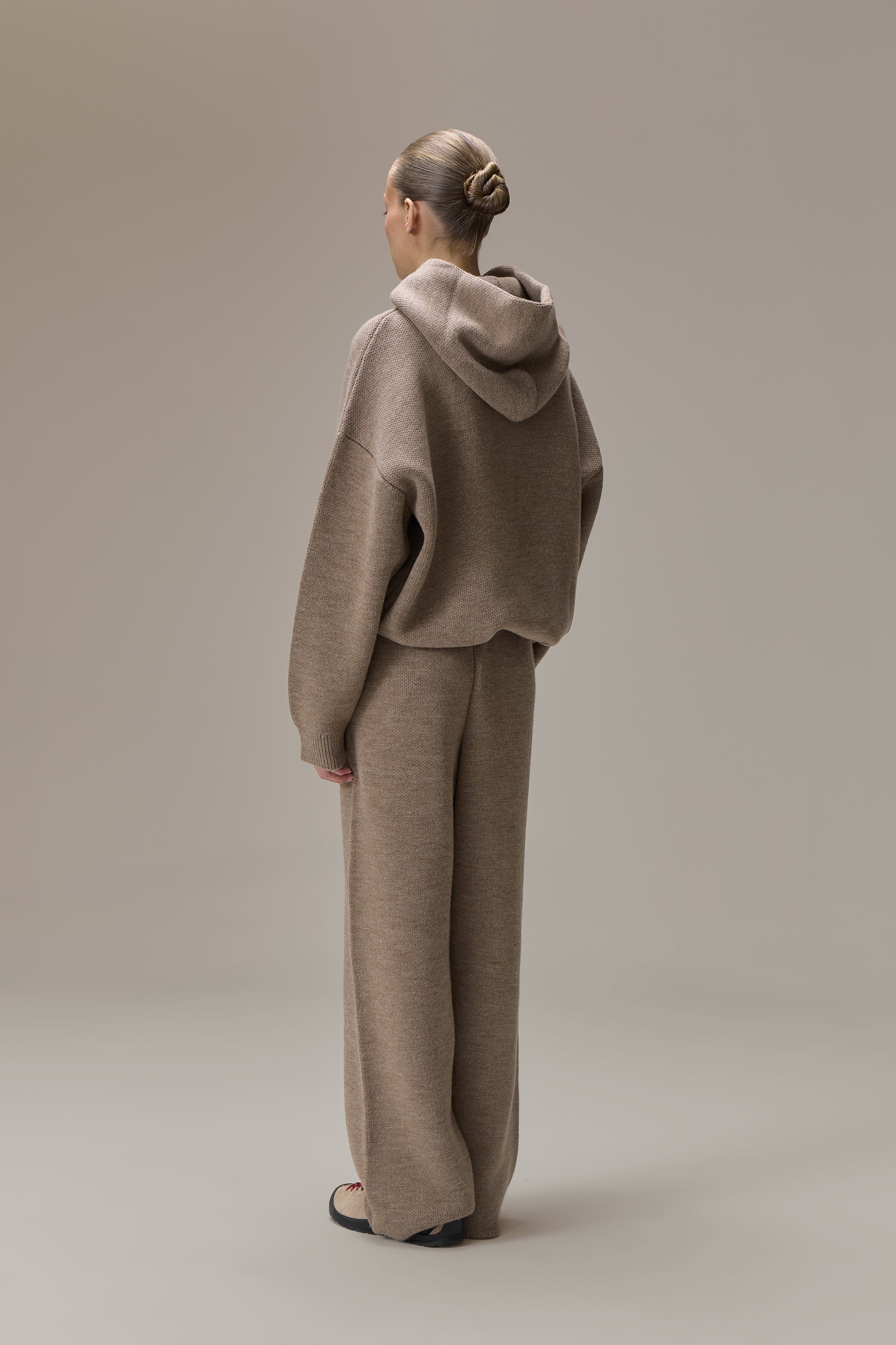 Seekers 99 Knit Hoodie in Soft Brown