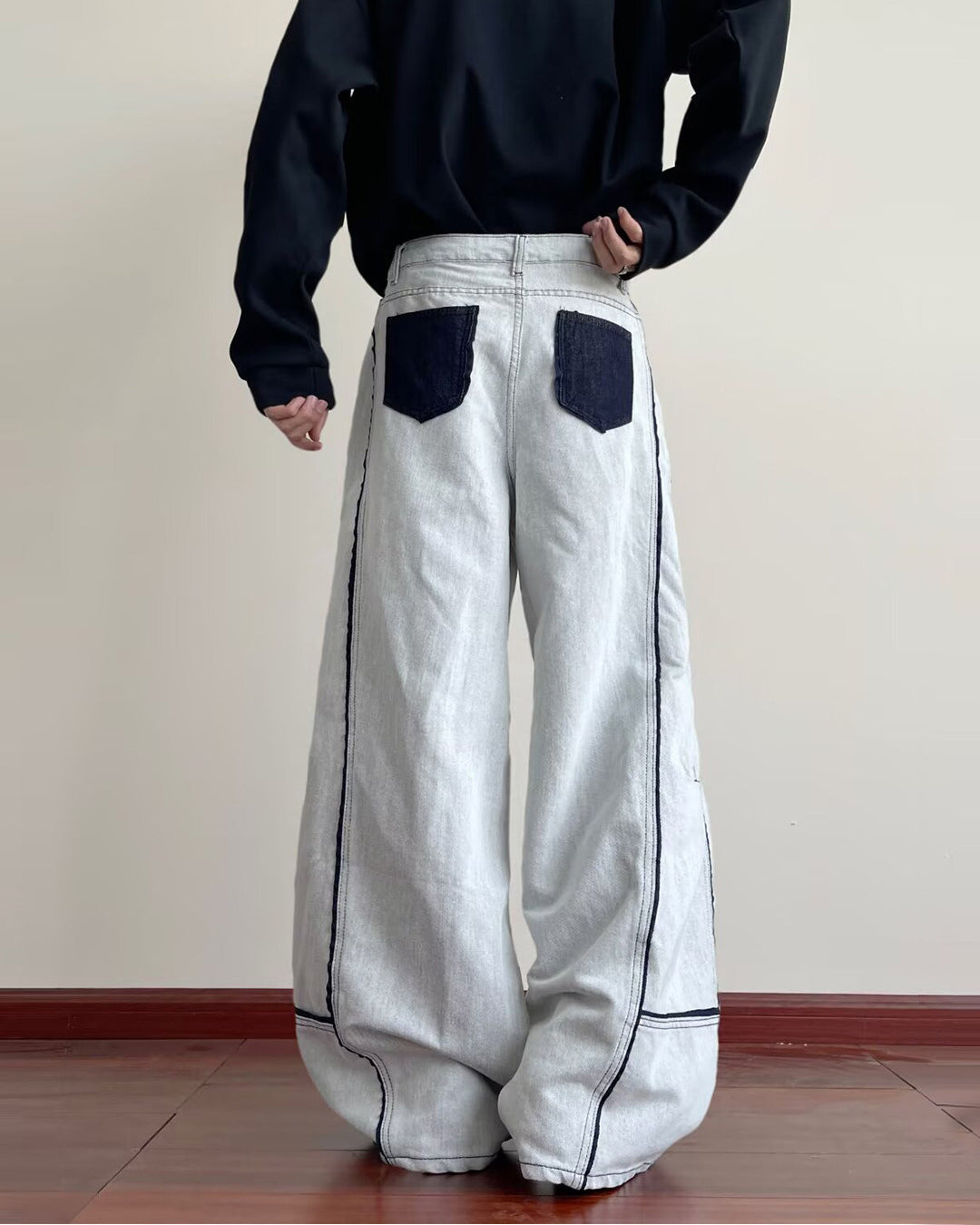 Retro Contrast Stitch Wide-Leg Jeans